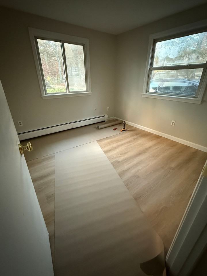 206-208 Higgins Crowell Road - Photo 2 of 5