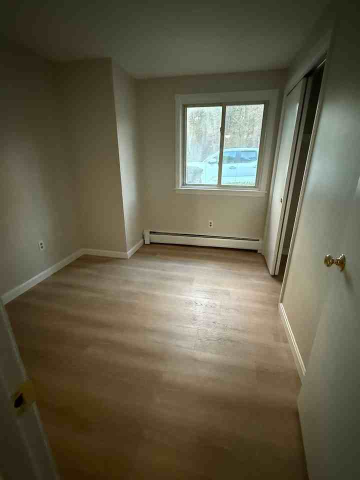 206-208 Higgins Crowell Road - Photo 3 of 5