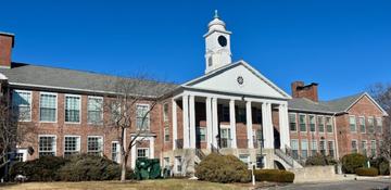 featured image of 10 Washington Grn