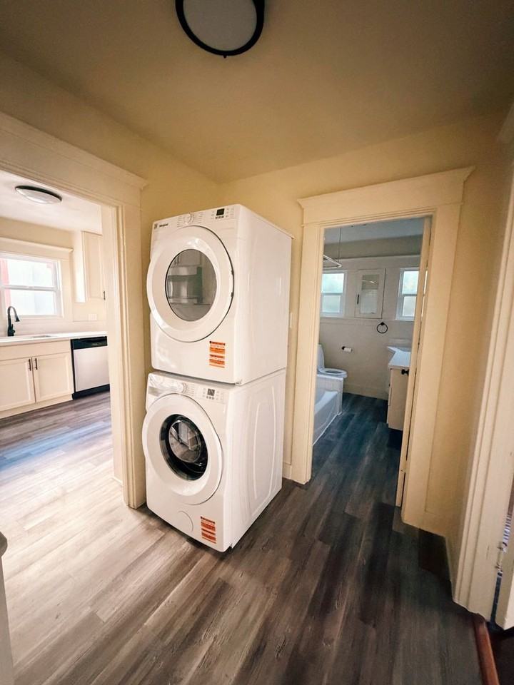 East. Ave 44 - Photo 3 of 22