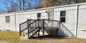 featured image of 532 Harbor Dr