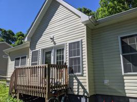 featured image of 182 Knowles Haven Ln