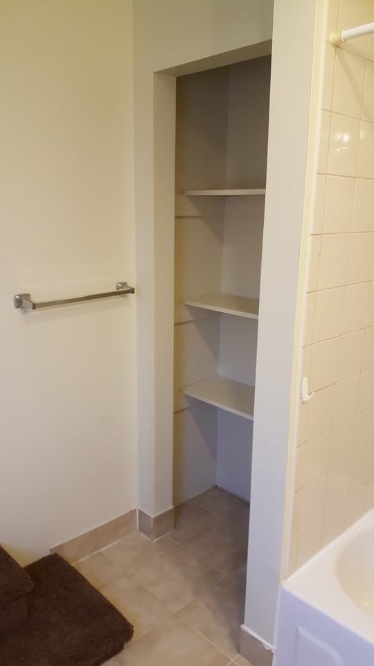 110 W Main St #4 - Photo 2 of 10