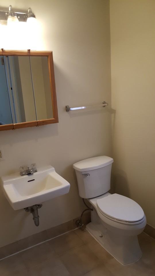 110 W Main St #4 - Photo 3 of 10