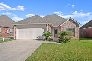 featured image of 40344 Crestridge Dr