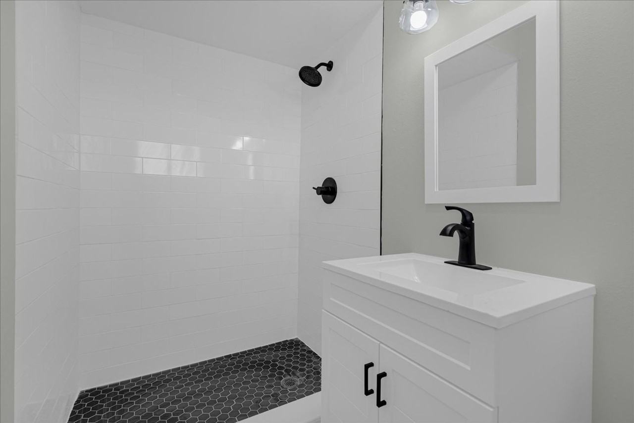 4845 Betty Sue Ter - Photo 4 of 18