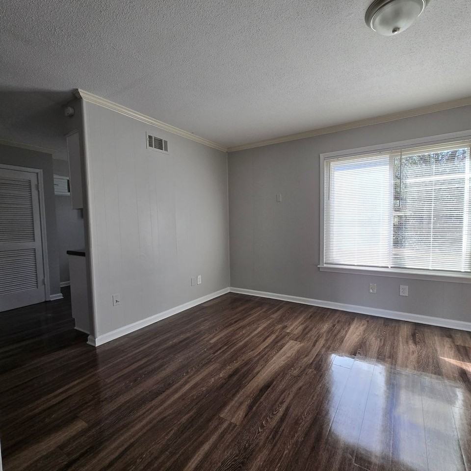 2945 Brook Cv - Photo 7 of 10