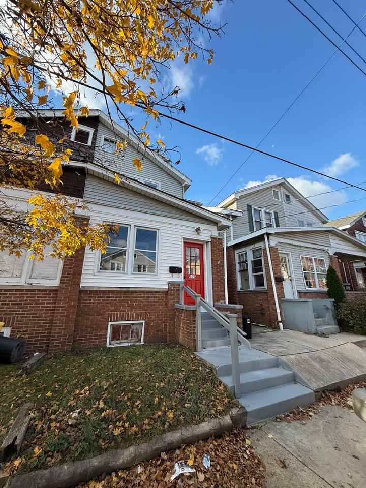 929 Adeline St - Photo 2 of 28