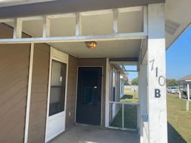 710 Meadowbrook St - Photo 1 of 1