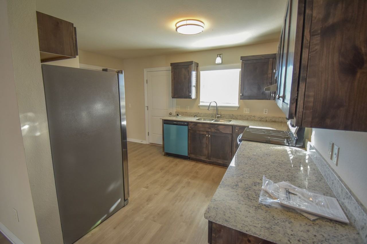 20 Wilson St #4 - Photo 4 of 12