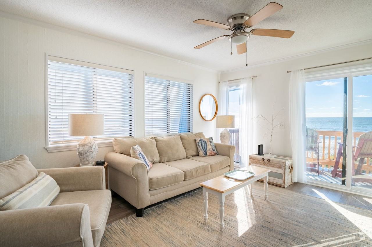 275 My Happy Place @ 275 W. First St. - Photo 5 of 21