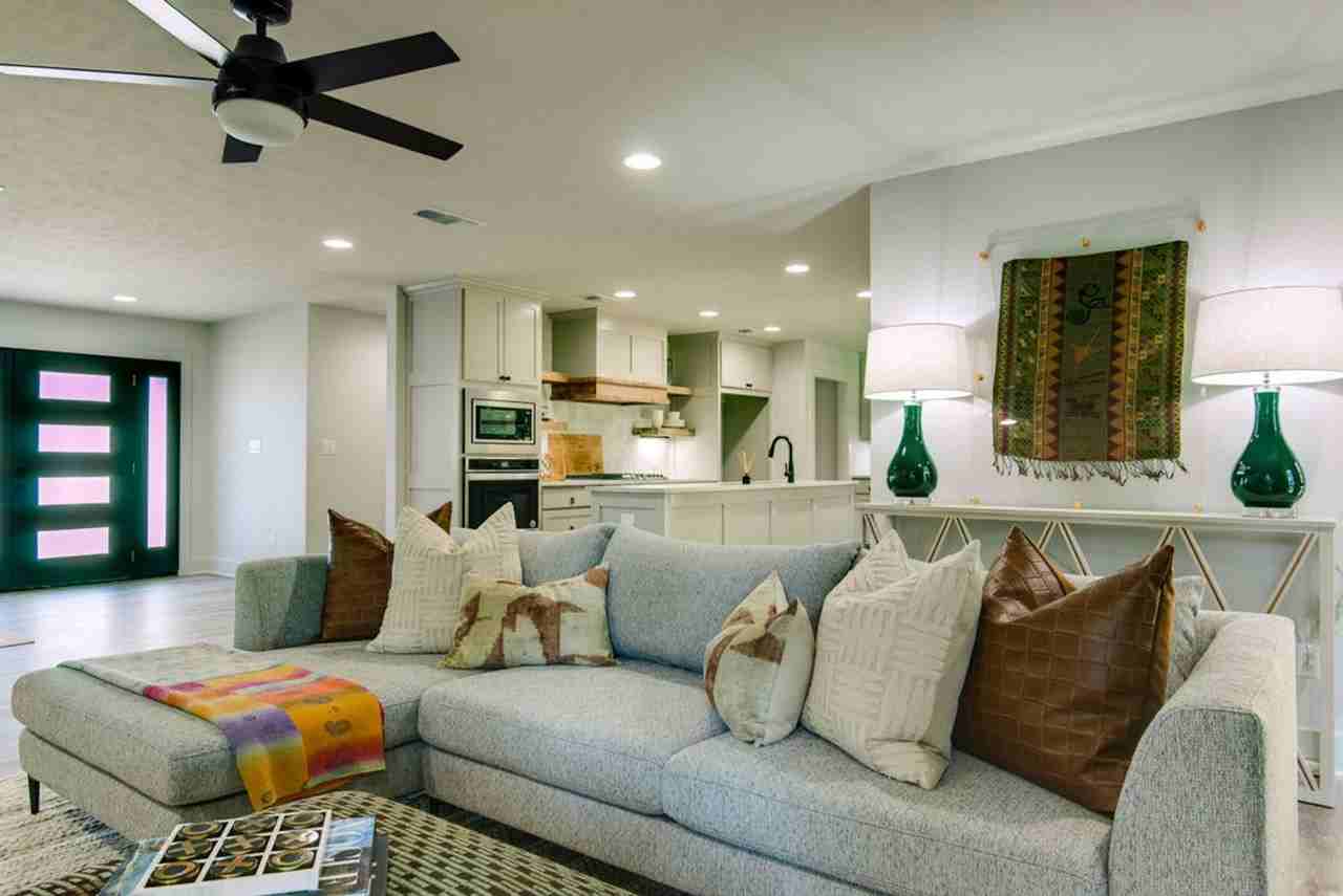 4612 N Kings Hwy - Photo 6 of 26