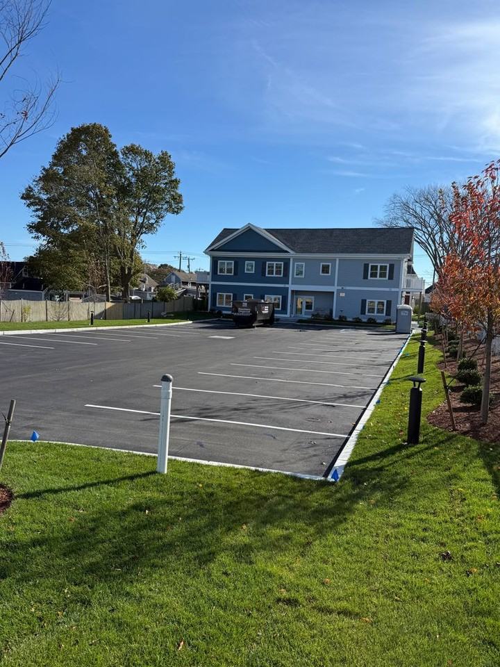 Joseph Baker House - Photo 2 of 18