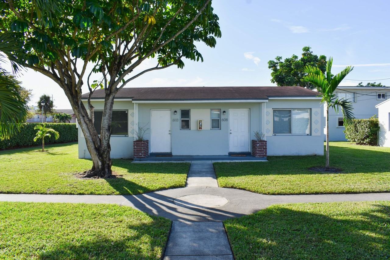 Spring Gardens Apartments - Photo 4 of 10