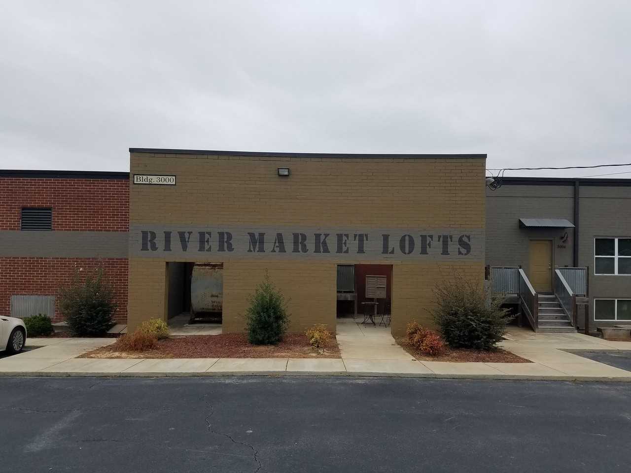 River Market Lofts - Photo 7 of 18