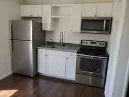 featured image of 850 E Hedges Ave