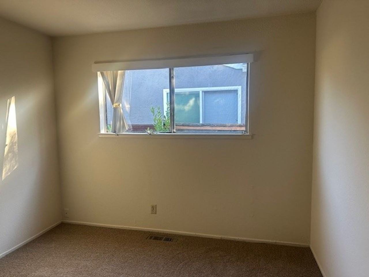 55-0210 - Photo 7 of 21