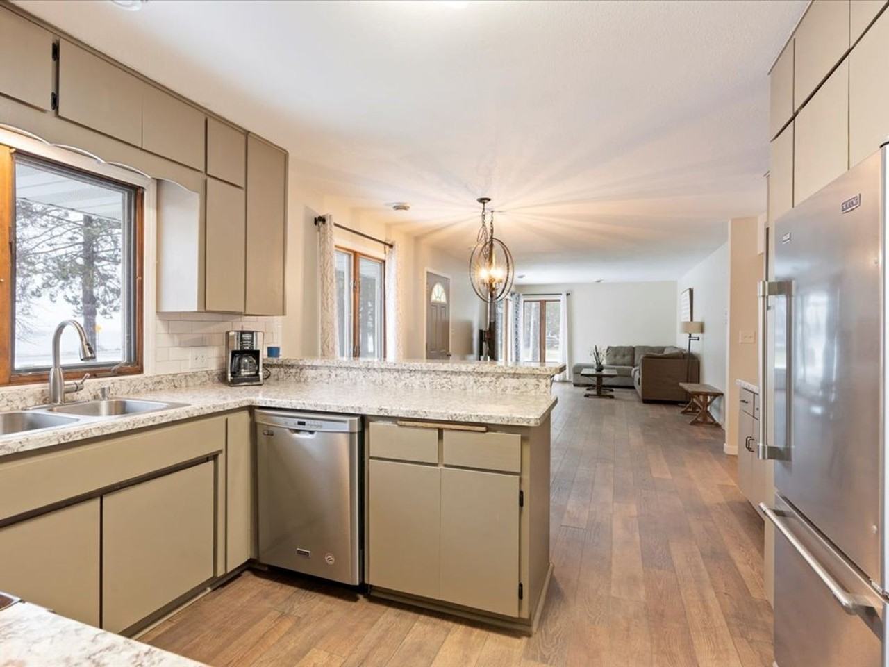 9825 Us Highway 169 - Photo 4 of 18