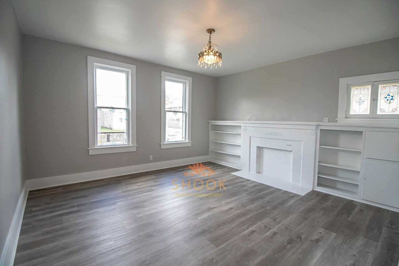 1008 S 3rd St - Photo 4 of 13