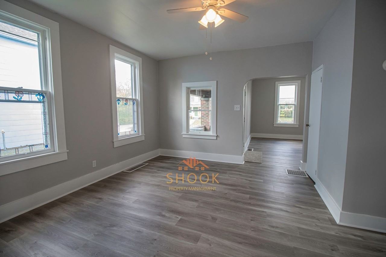 1008 S 3rd St - Photo 6 of 13