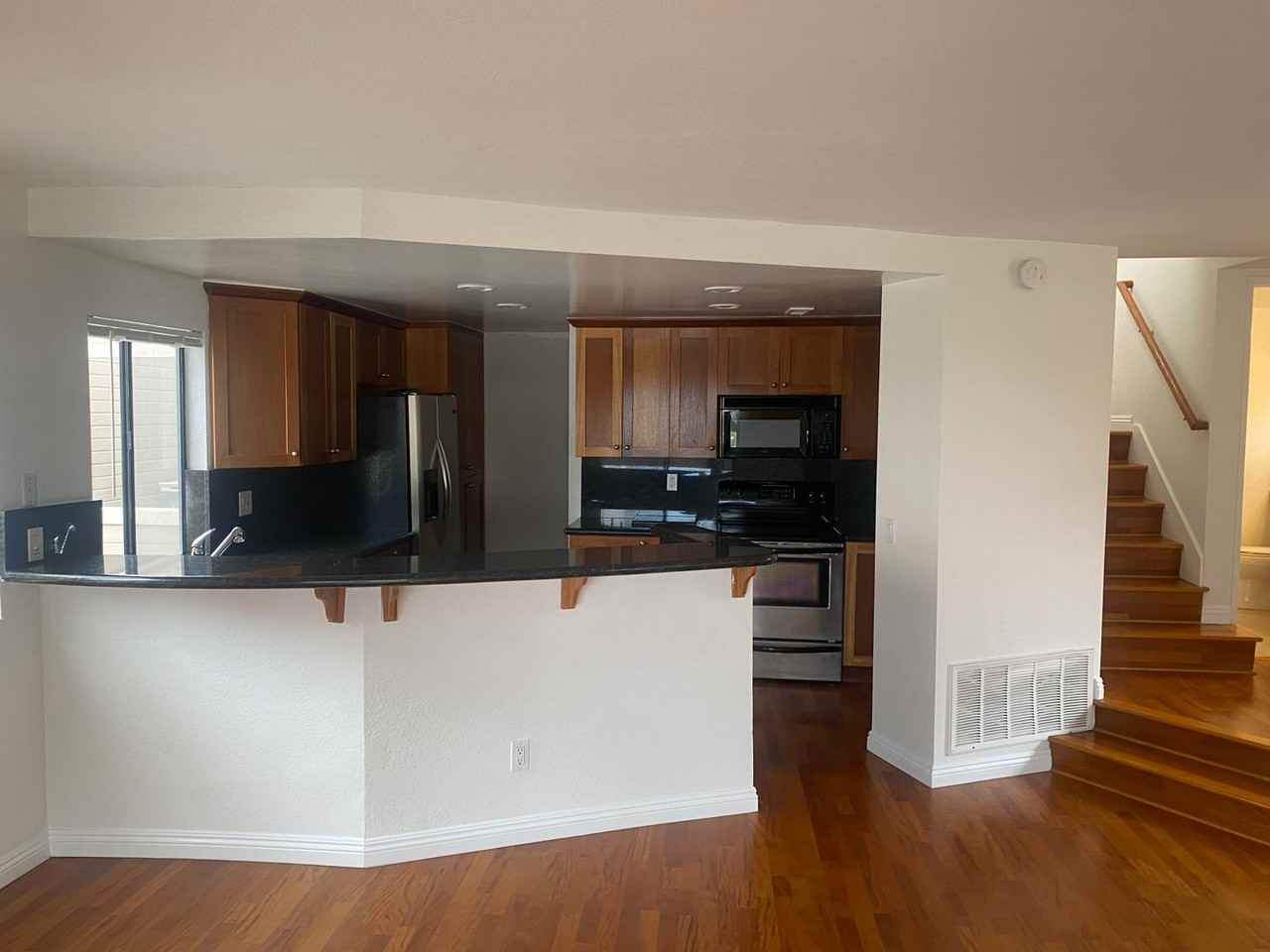 9270 Towne Centre Dr #39 - Photo 4 of 5