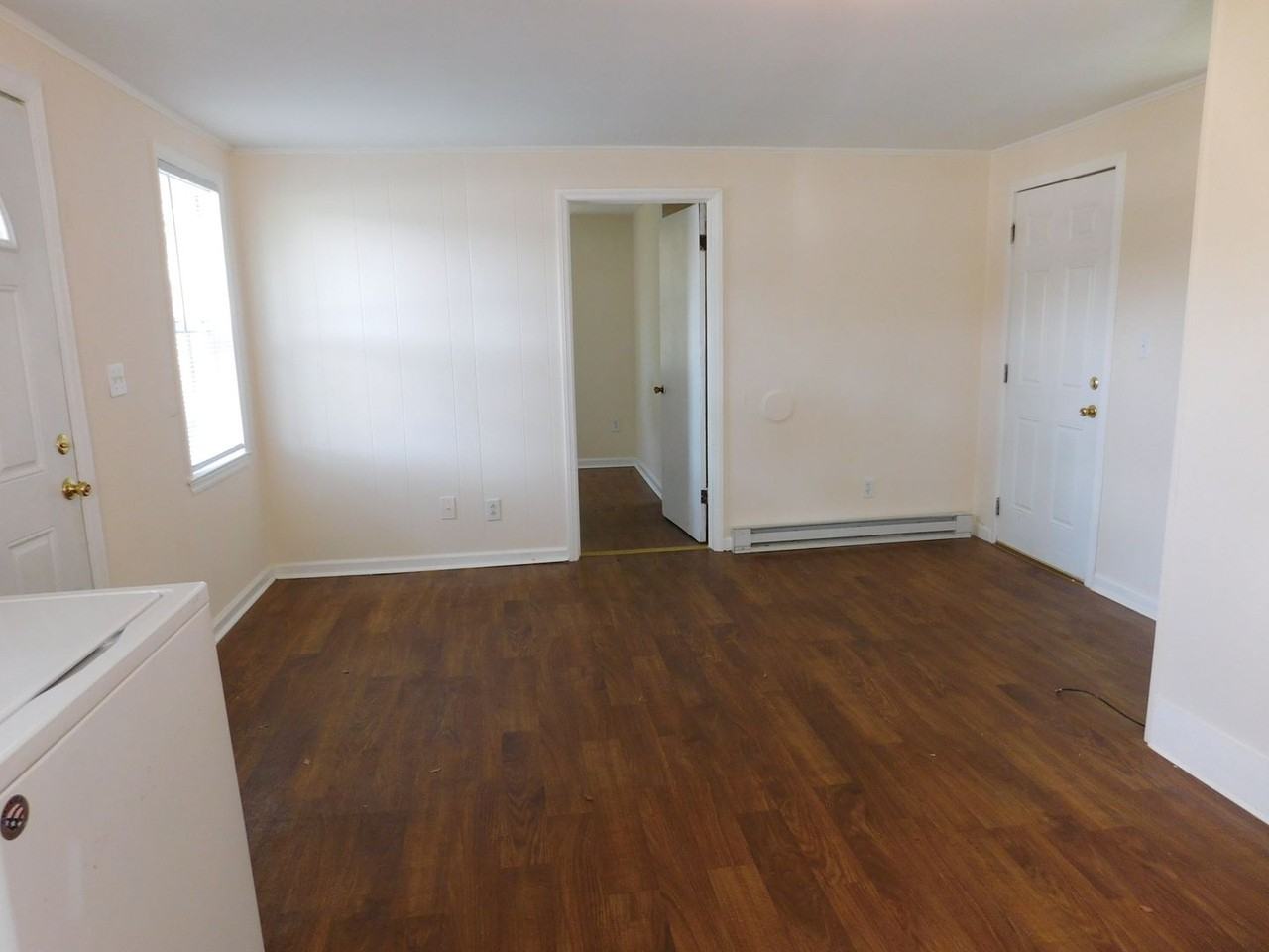 2208 1/2 Spencer Ave - Photo 5 of 15