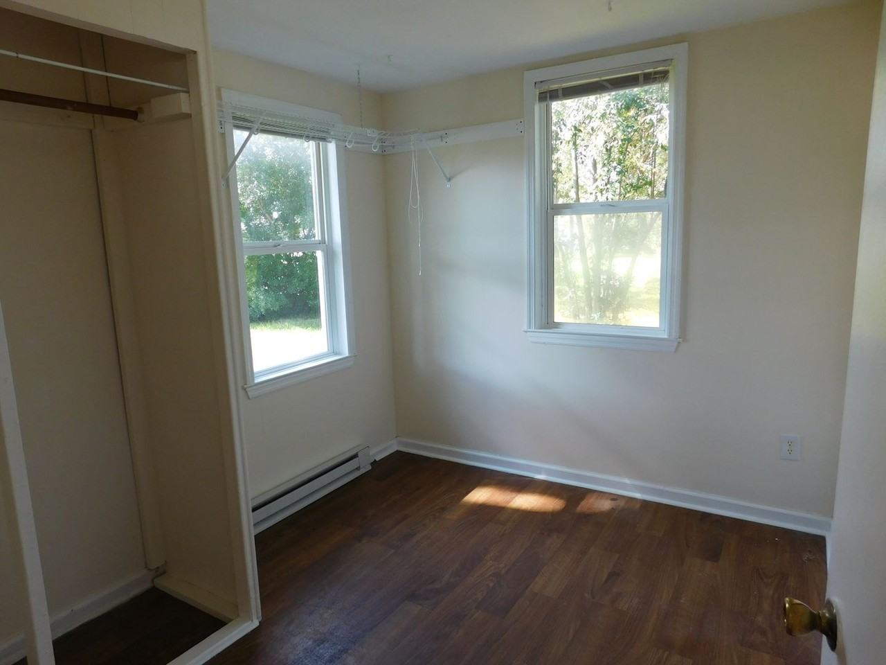 2208 1/2 Spencer Ave - Photo 7 of 15