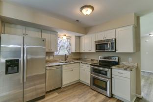 732 Galahad Dr - Photo 1 of 1