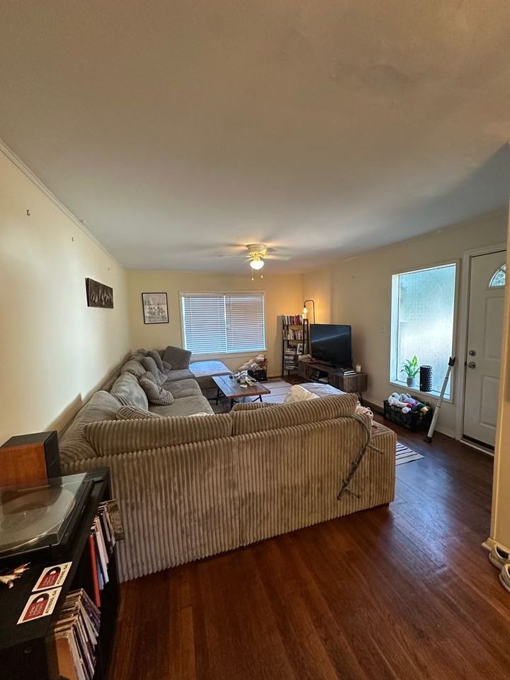 175 Habersham Way - Photo 2 of 4