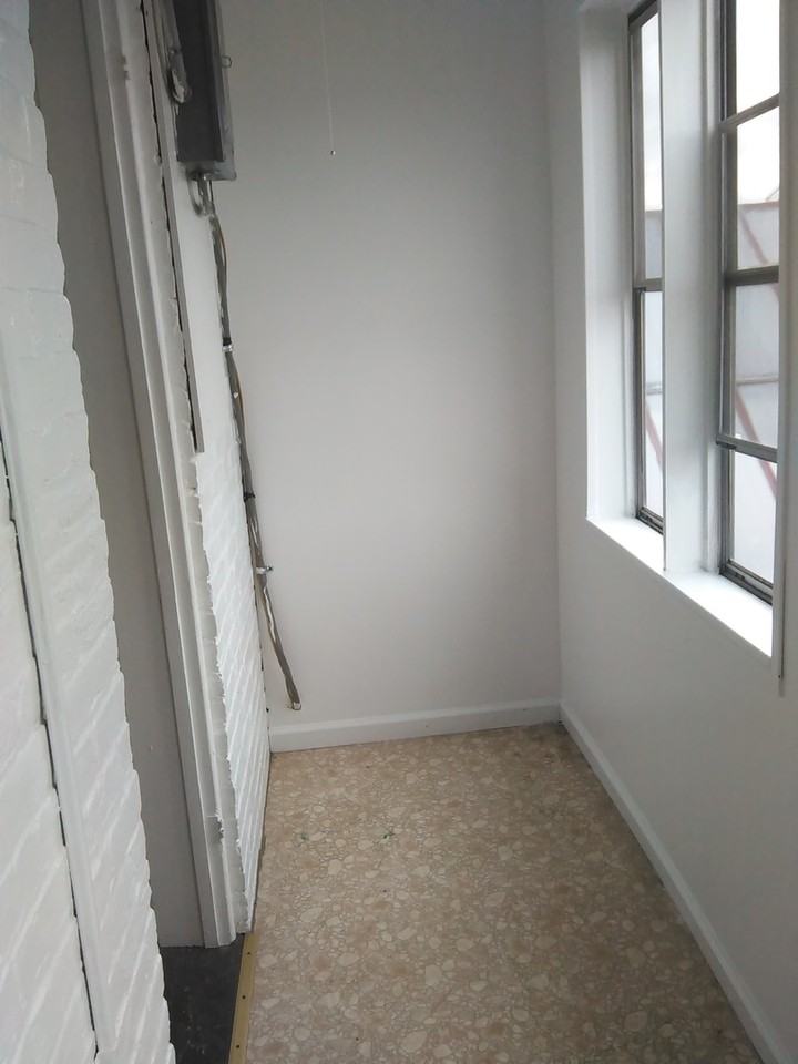 56 S Beaver St - Photo 5 of 13