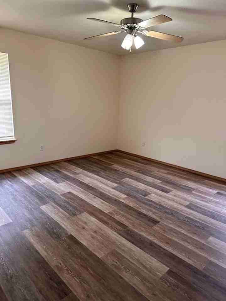 3425 S Juniper Ave - Photo 4 of 4
