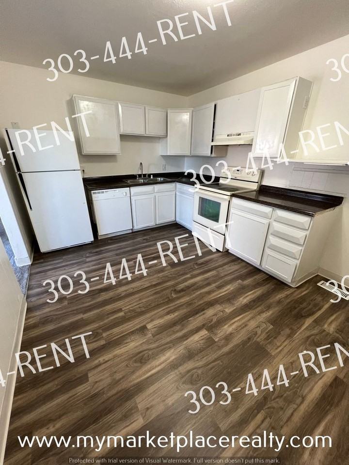 5548 Potomac Way - Photo 2 of 10