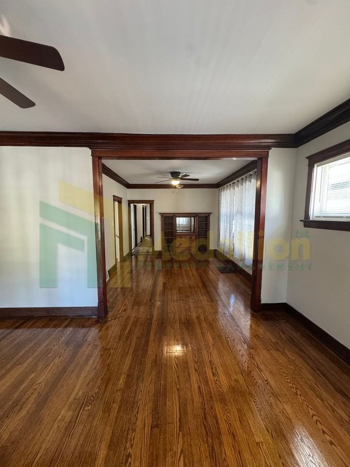 133 E 114th Pl - Photo 4 of 22