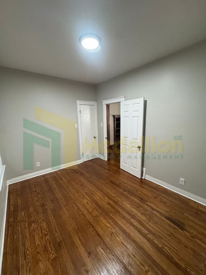 133 E 114th Pl - Photo 6 of 22