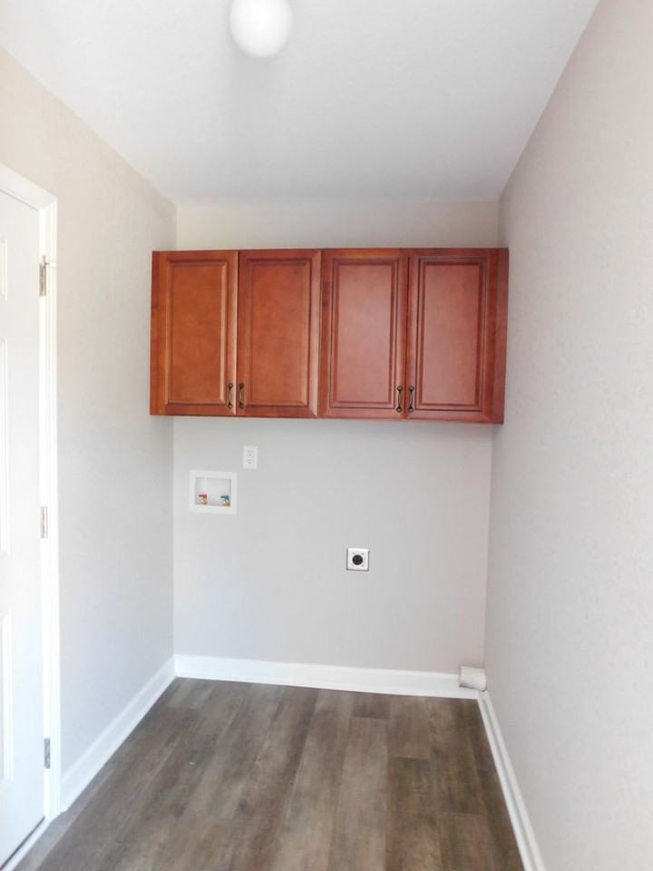 105 W Adelaide Ct - Photo 5 of 12