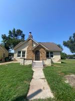 featured image of 797 N Merton St