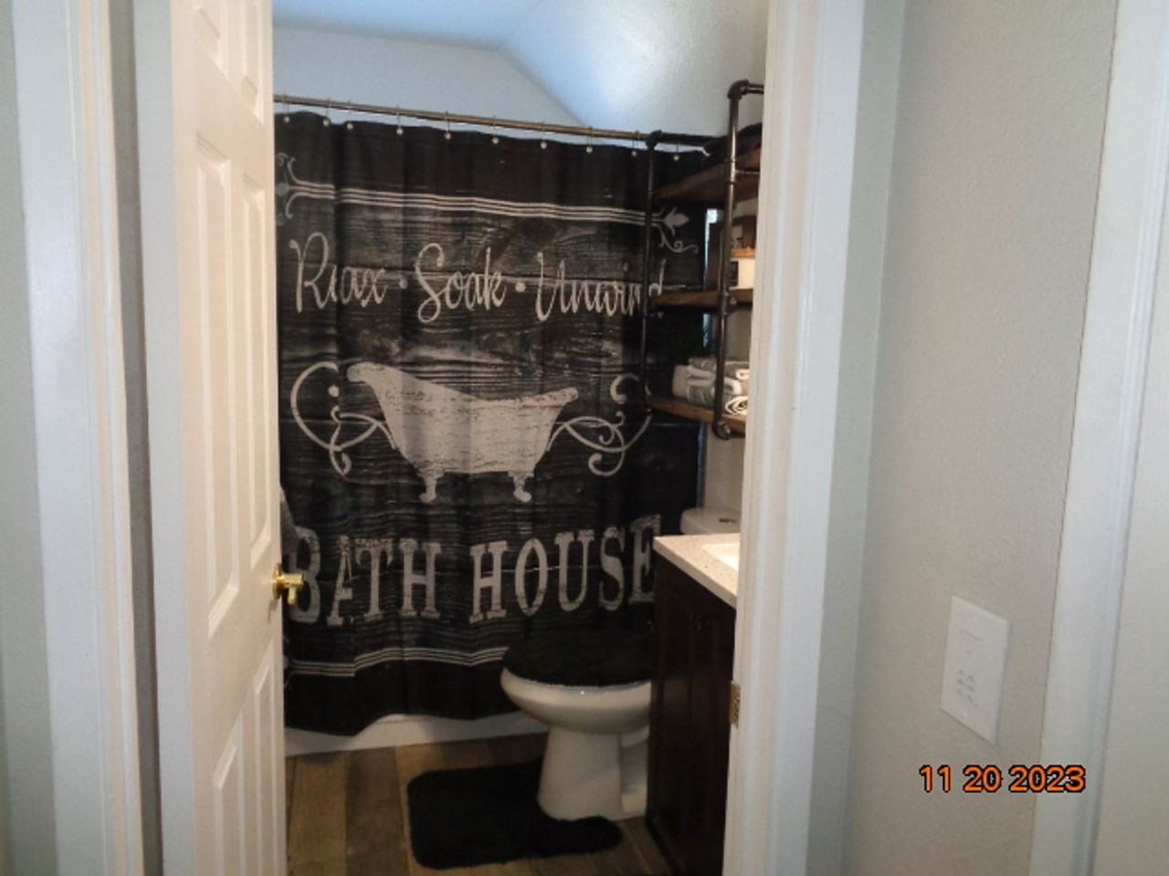 720 Devonshire Ct - Photo 6 of 44