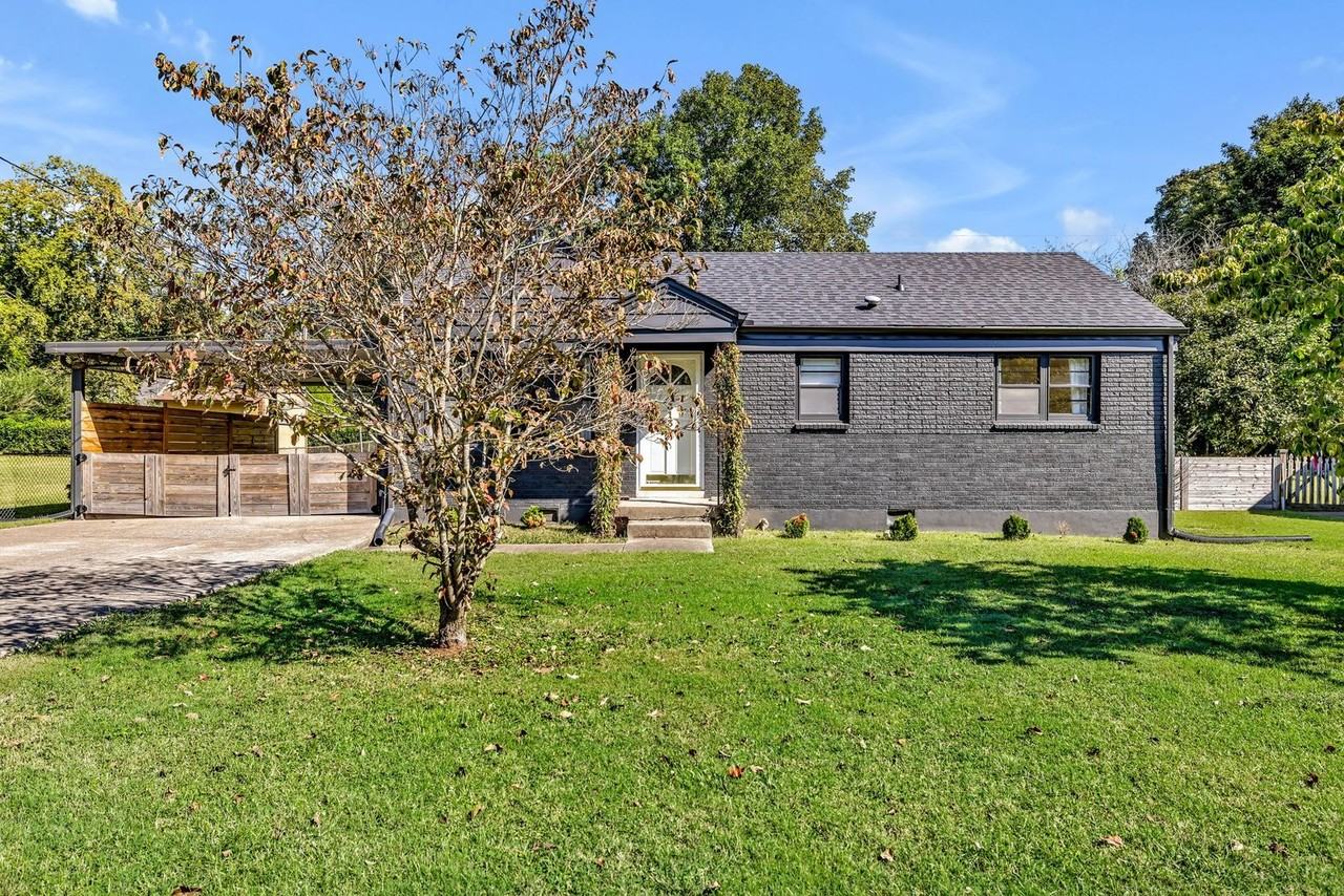 313 James Avenue - Photo 5 of 50