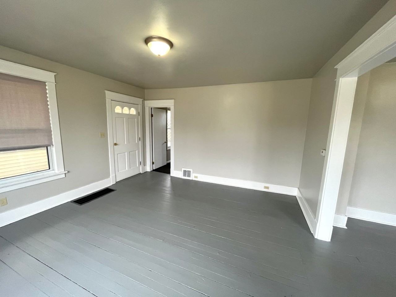 2650 E 38th St - Photo 6 of 29