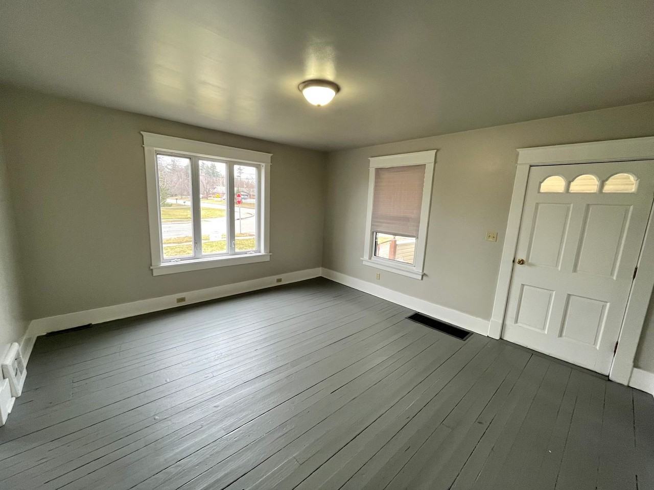 2650 E 38th St - Photo 7 of 29