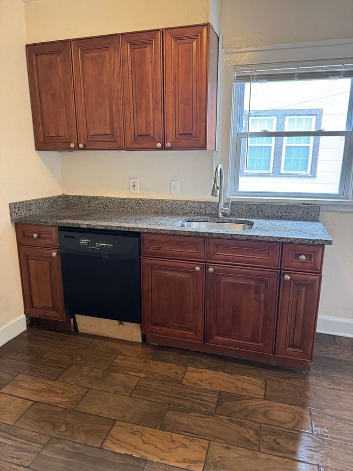 1549 East 196th Street - Photo 6 of 10