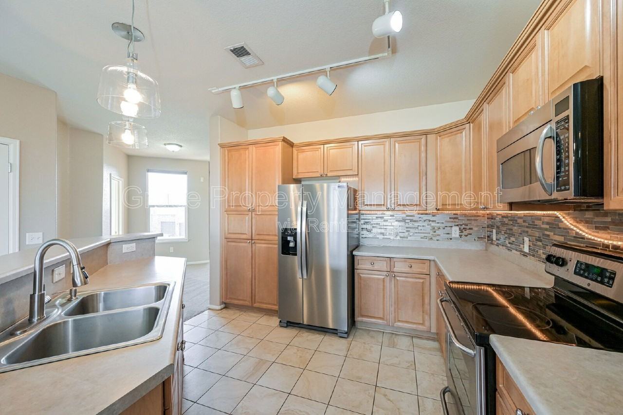 2230 S Vaughn Way #202 - Photo 6 of 17