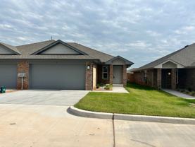 19601 N Pennsylvania Ave #C - Photo 1 of 1