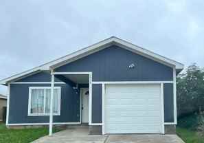 1516 E 8th St - Photo 1 of 1