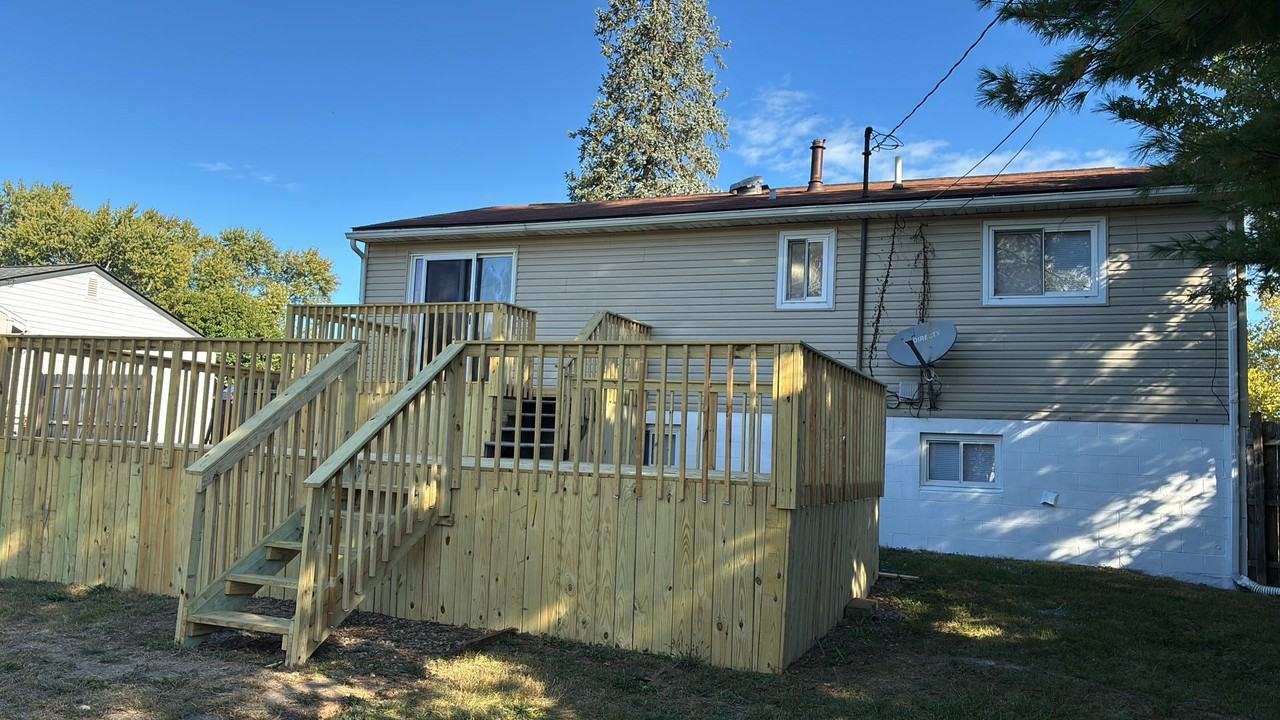 5071 Albany Drive - Photo 3 of 8