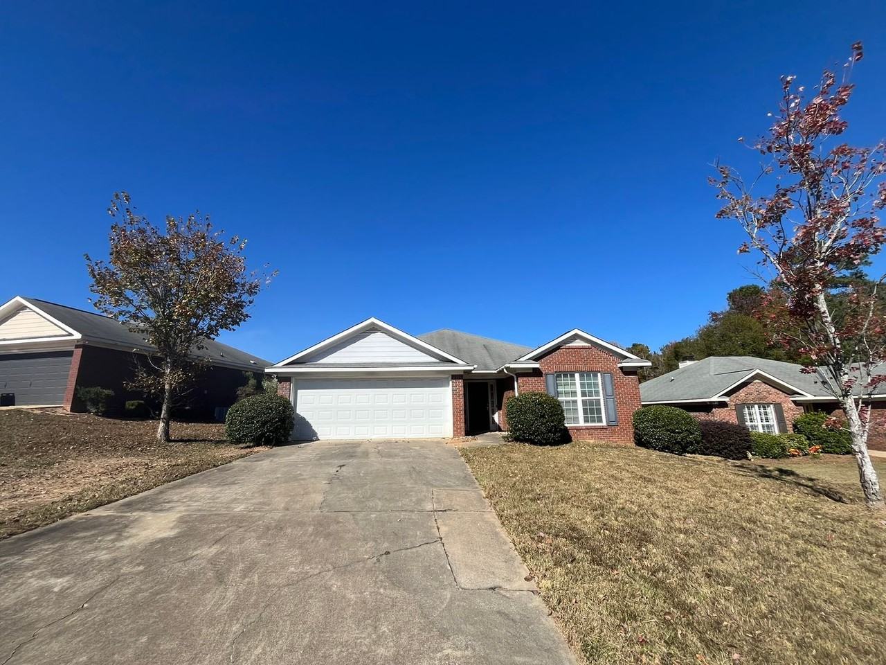 8037 Garrett Pines Dr - Photo 2 of 31