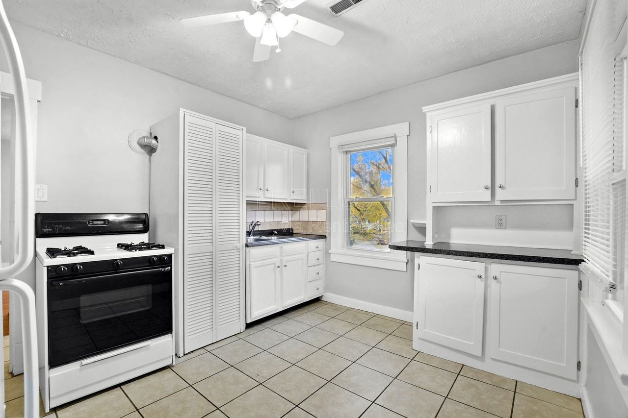 724 Brookline Avenue #3 - Photo 3 of 13