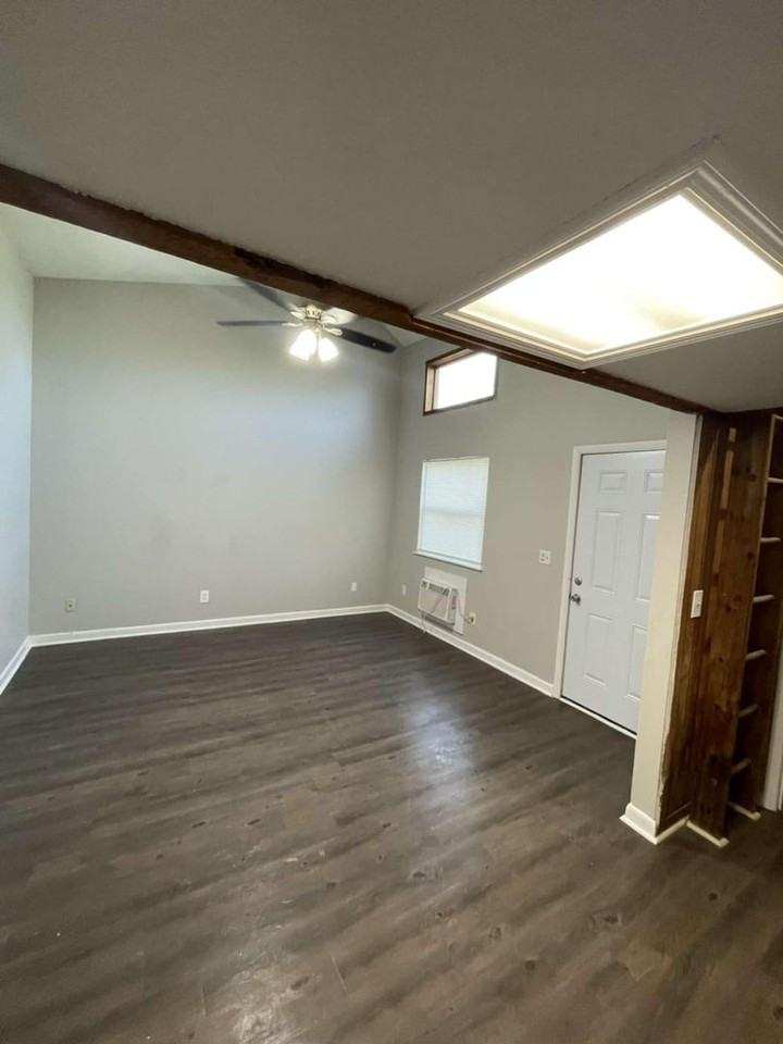 1421 Ascent Trl Nw - Photo 2 of 15