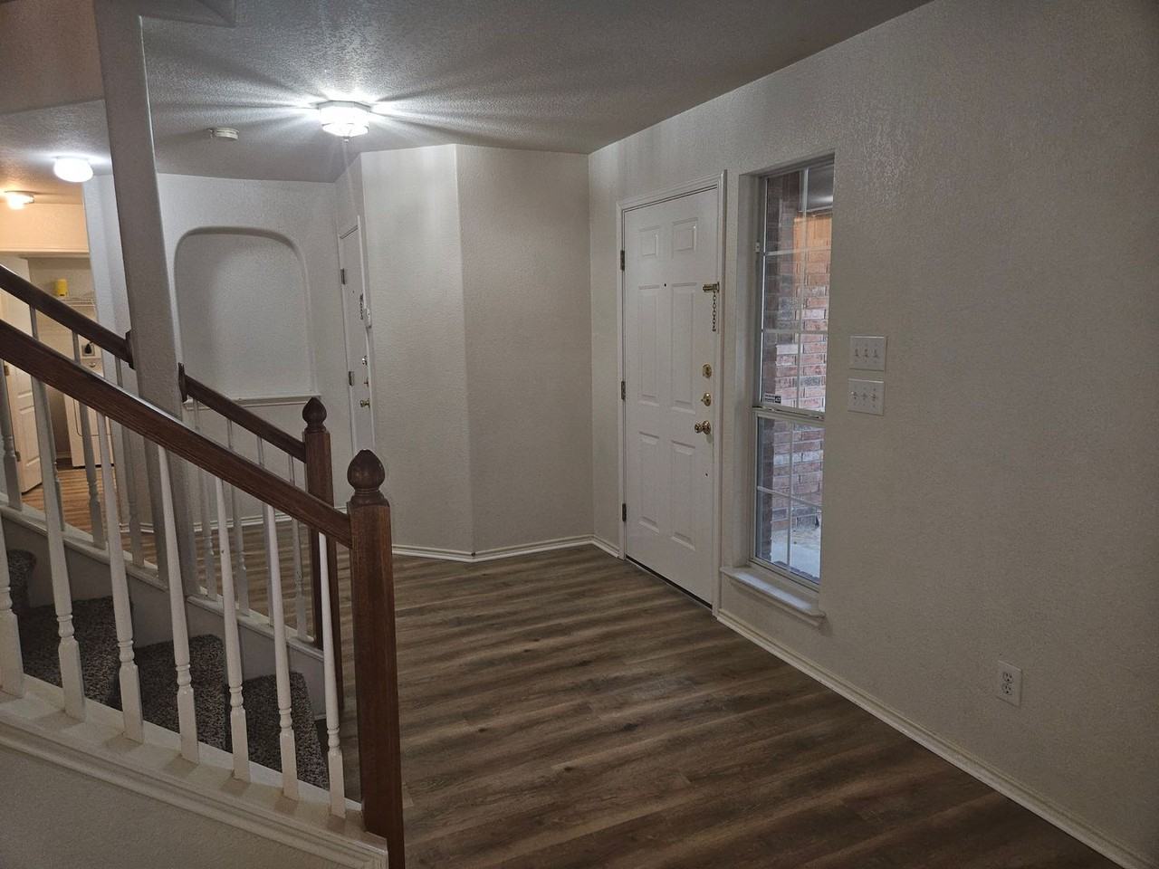 10602 Fairlong Trl - Photo 3 of 36