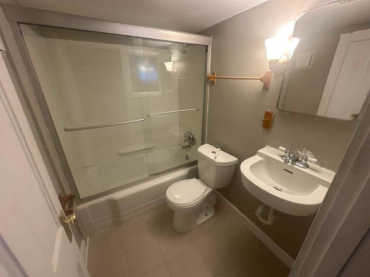 W 6th 304-314 MLR - Photo 6 of 10